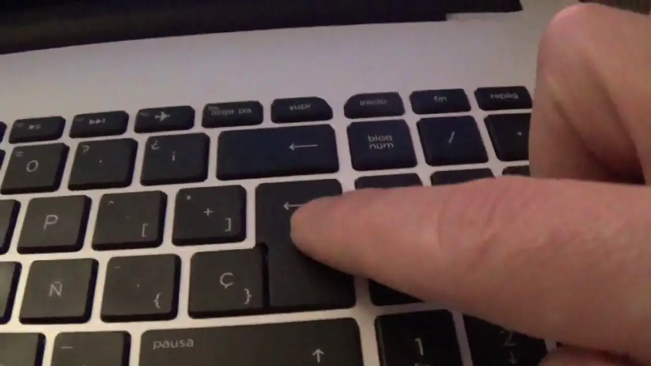 ¿Cuál es el botón de reset en la PC